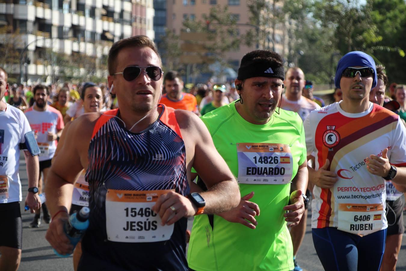 Fotos: Las mejores imágenes del Medio Maratón de Valencia 2019