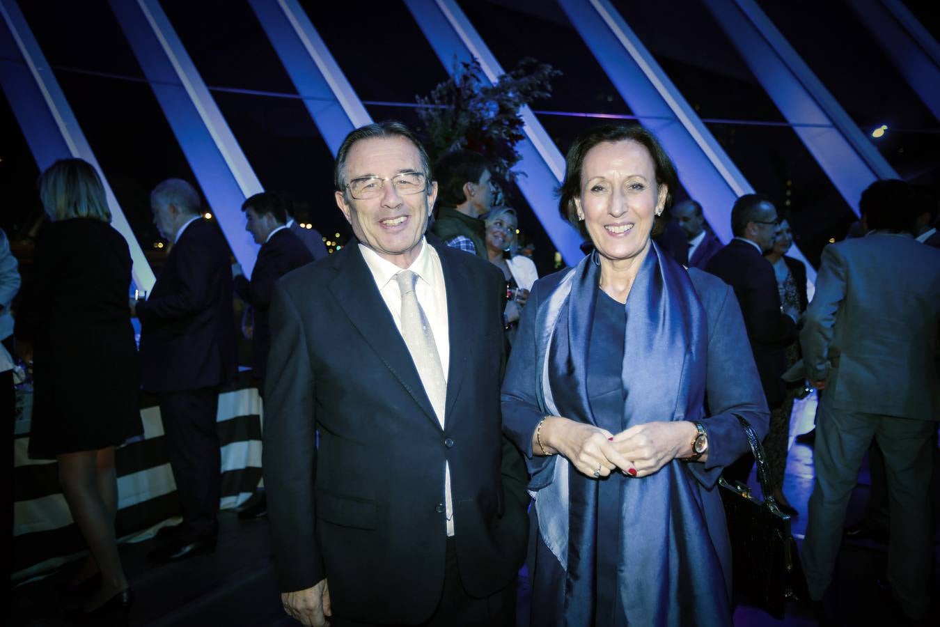 El presidente de la Academia de Bellas Artes de San Carlos, Manuel Muñoz, y su esposa María Selva. 