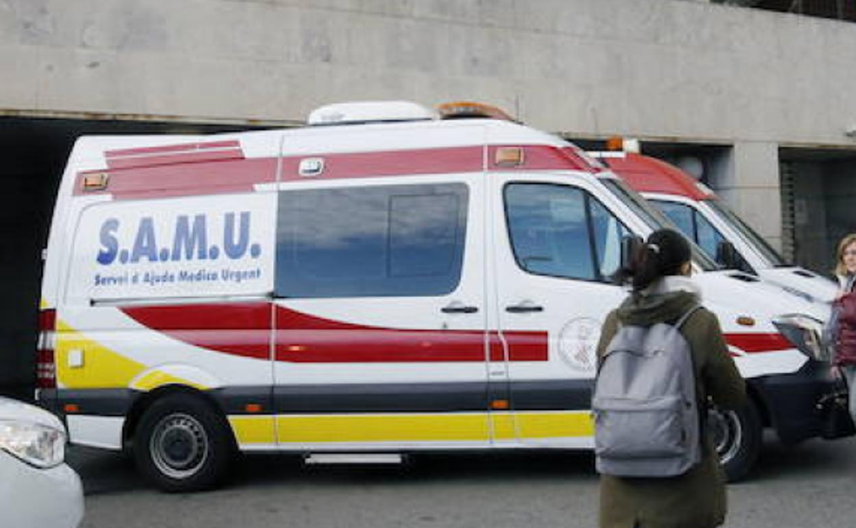 Hospitalizado un motorista de 18 años tras sufrir un accidente en Valencia