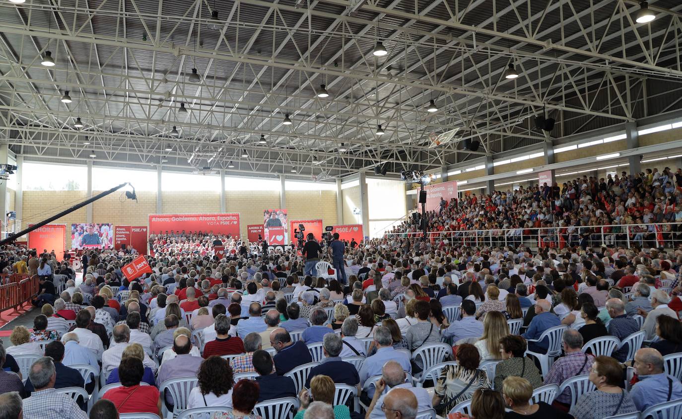 Pedro Sánchez interviene en un acto en Mislata