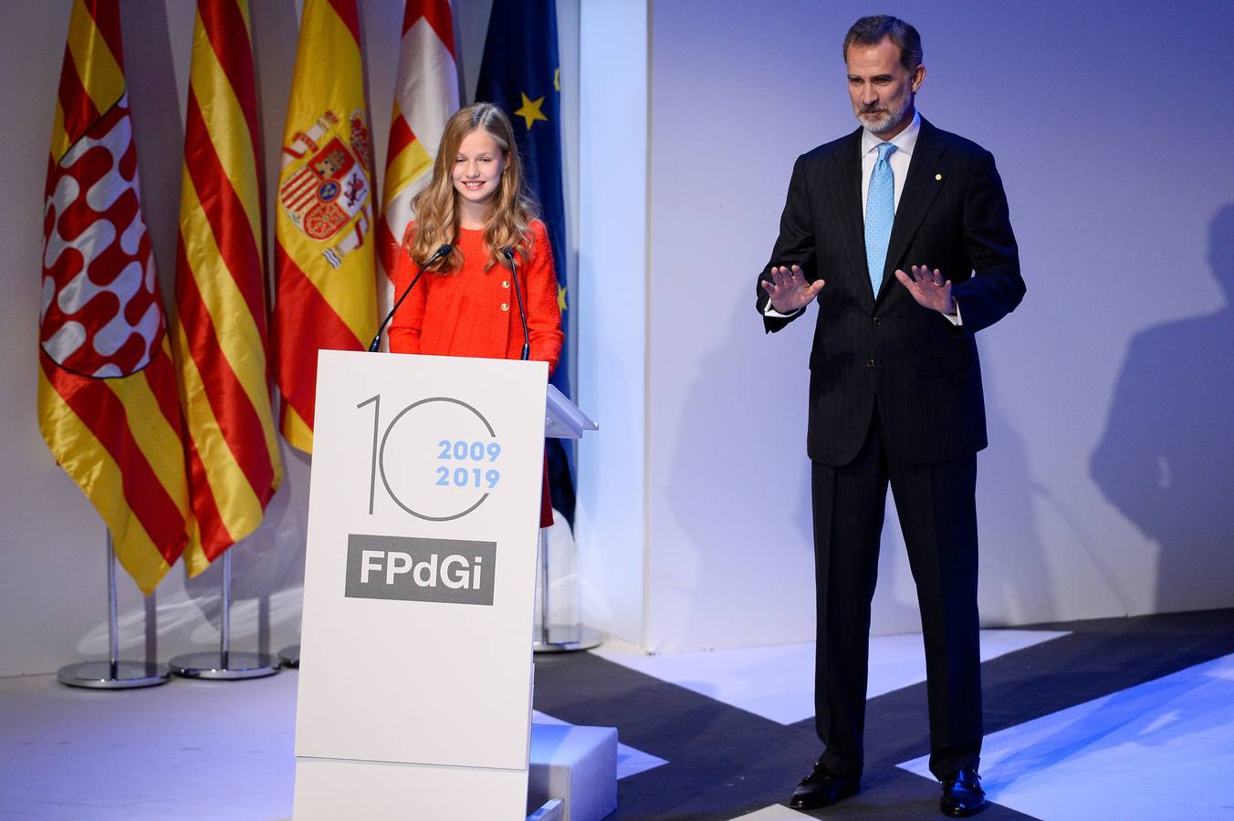 Felipe VI ha tenido palabras para el debut de la princesa Leonor en un acto en Cataluña (habló previamente) para iniciar su intervención bromeando con el hecho de que su hija se lo había dejado difícil.