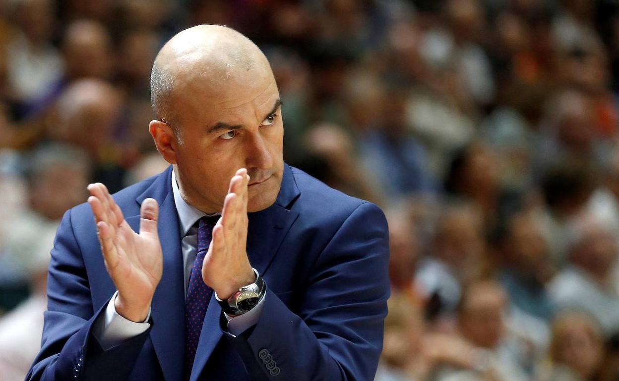 El entrenador del Valencia Basket, Jaume Ponsarnau, durante el último partido disputado de la de la Euroliga.