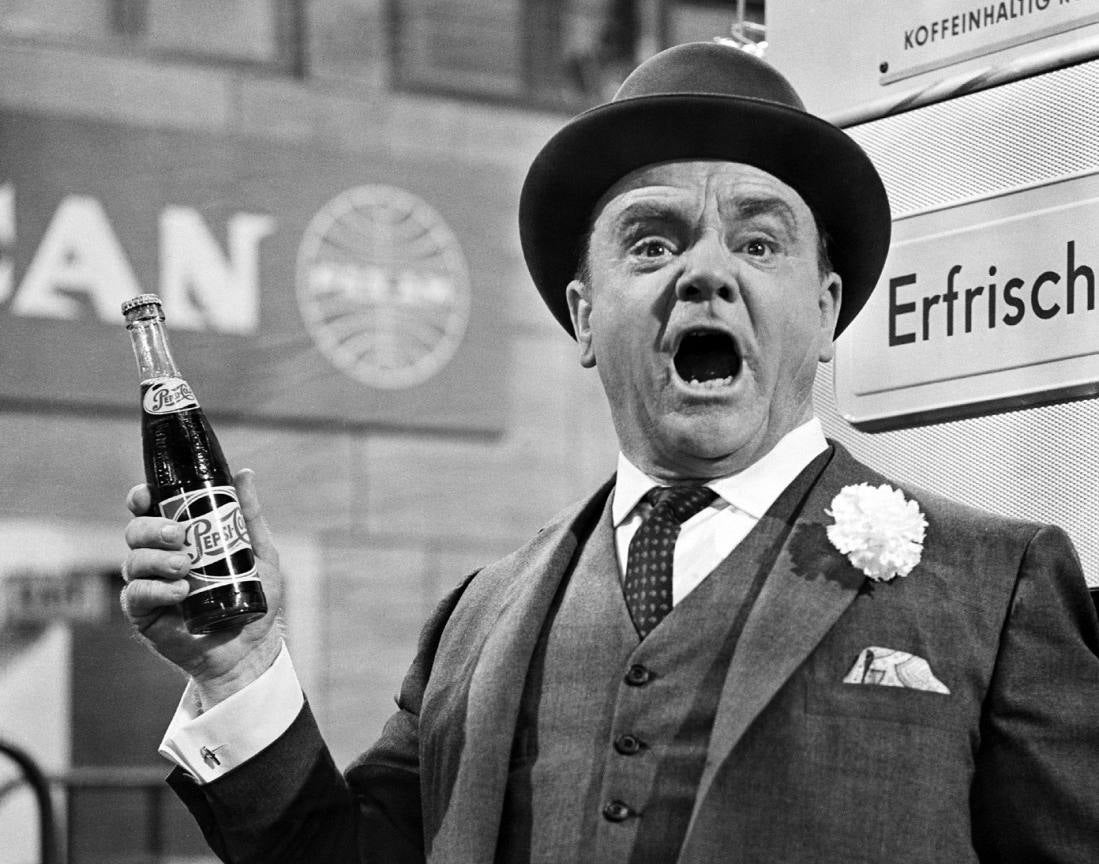 6. 'UN, DOS, TRES' (1961). Billy Wilder, uno de los grandes genios de la comedia, posee en su filmografía una magistral sátira de la Guerra Fría. 