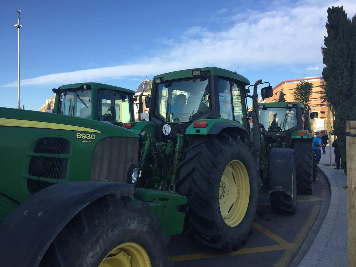 Fotos: Manifestación contra la pacificación de la CV-500