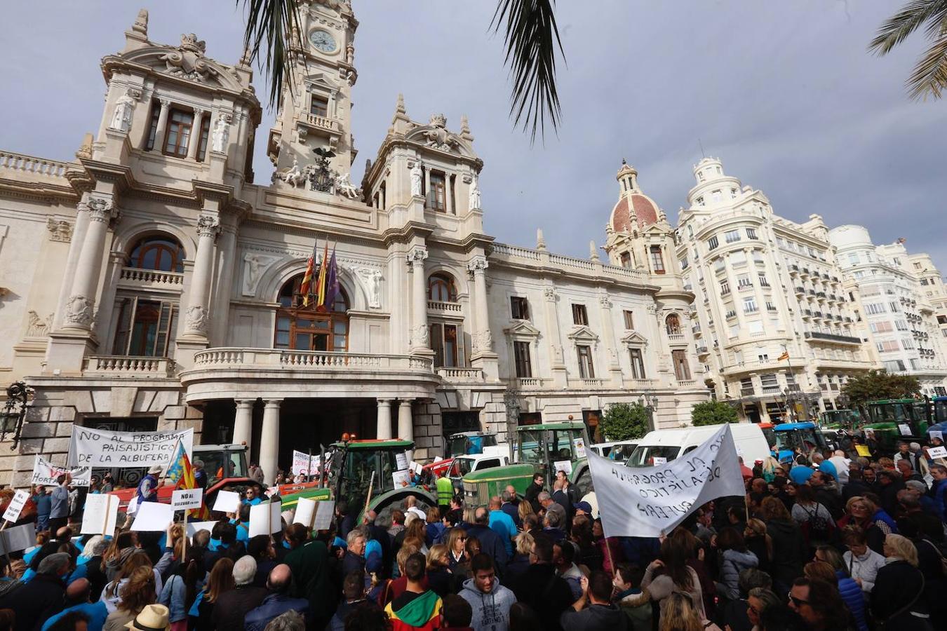Fotos: Manifestación contra la pacificación de la CV-500