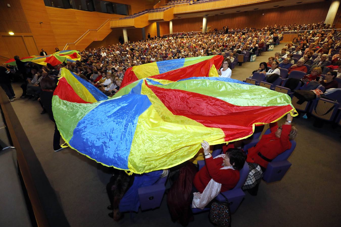 Asistentes y conferenciantes en la 5ª. edición de la jornada Dirigiendo Hogares en Valencia