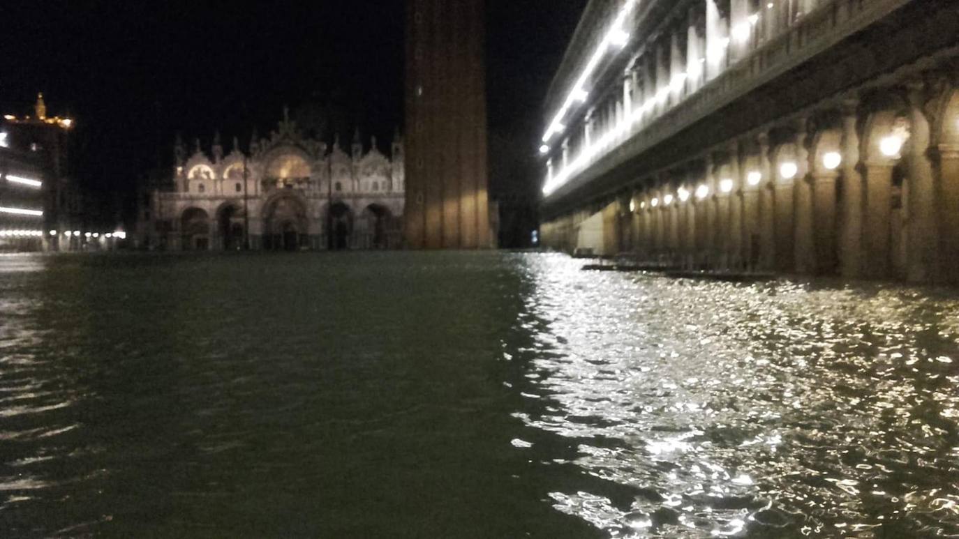 Venecia, destrozada por la peor 'acqua alta' del último medio siglo