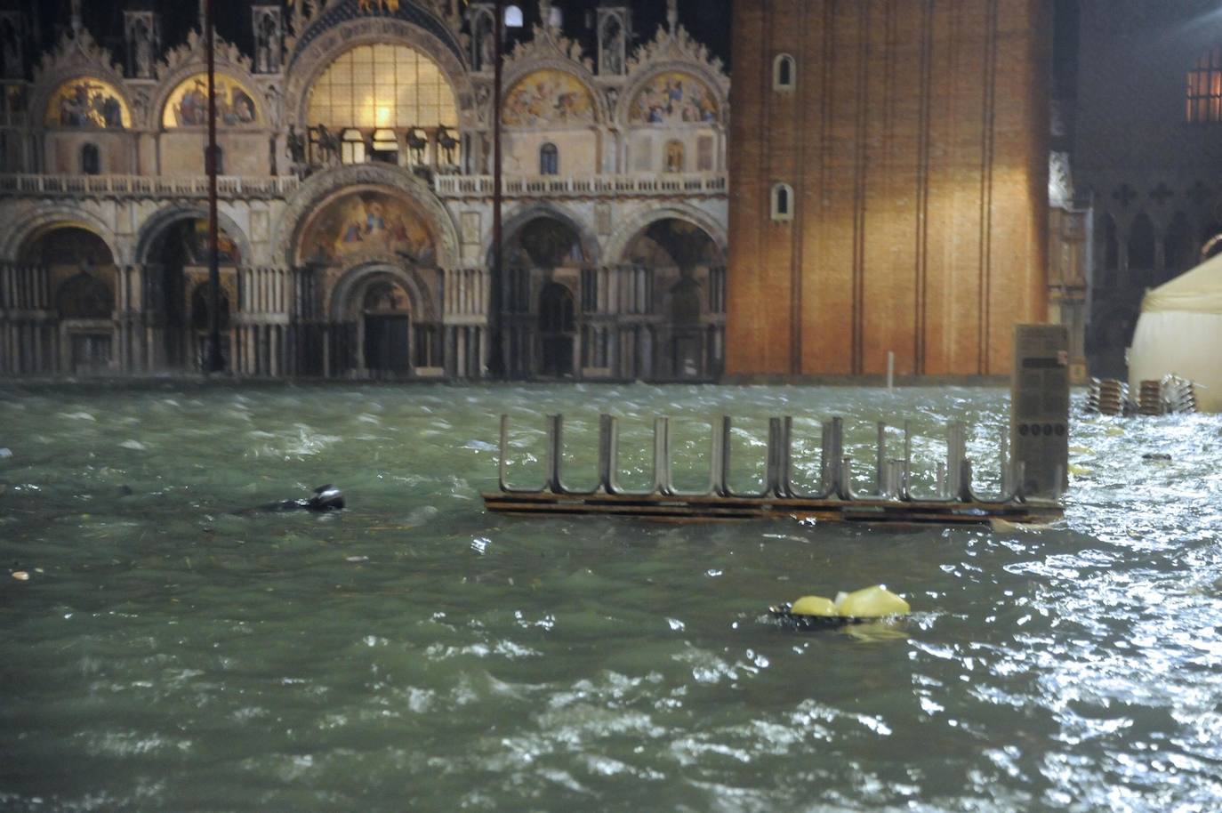 Venecia, destrozada por la peor 'acqua alta' del último medio siglo