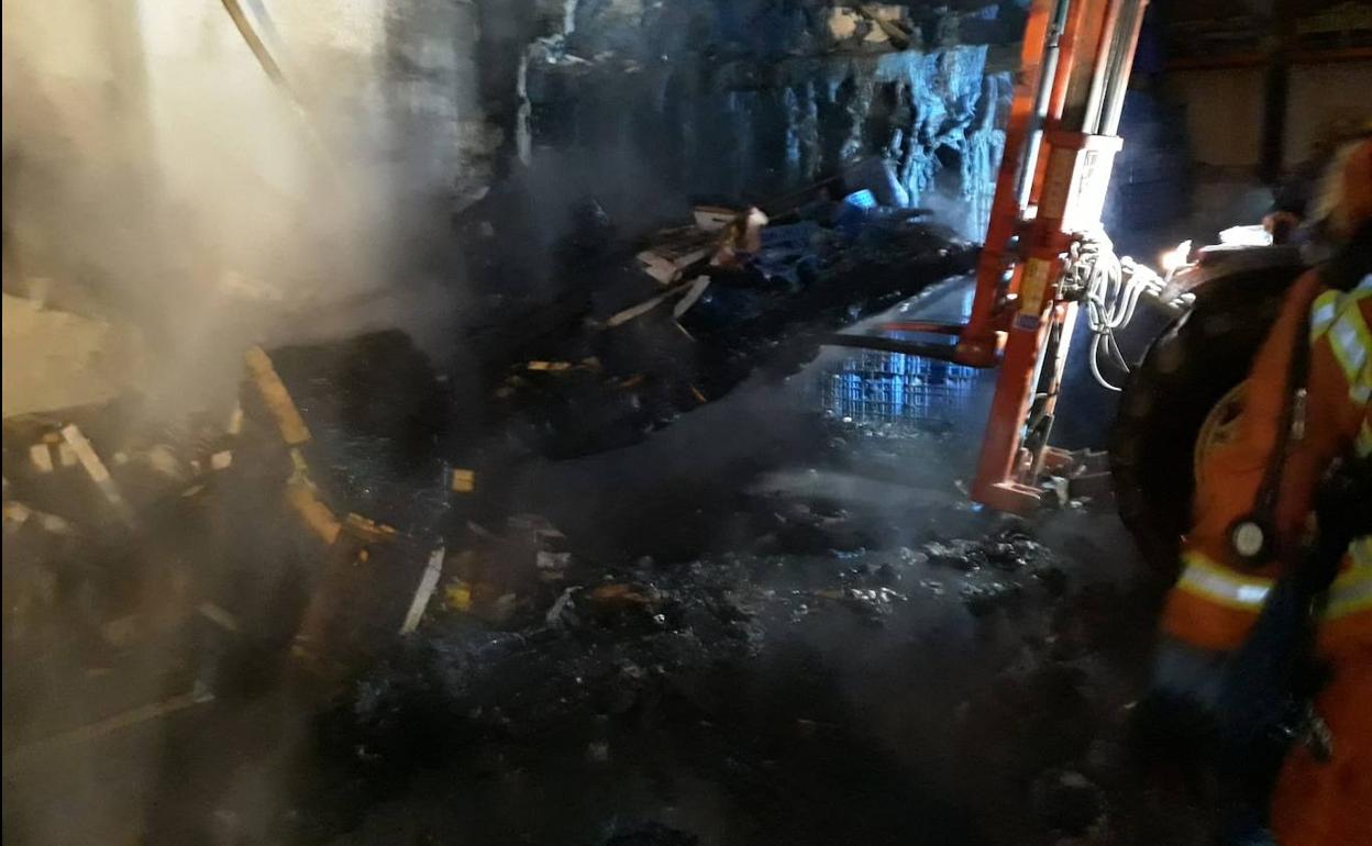 La nave de Albaida donde ocurrió el incendio.