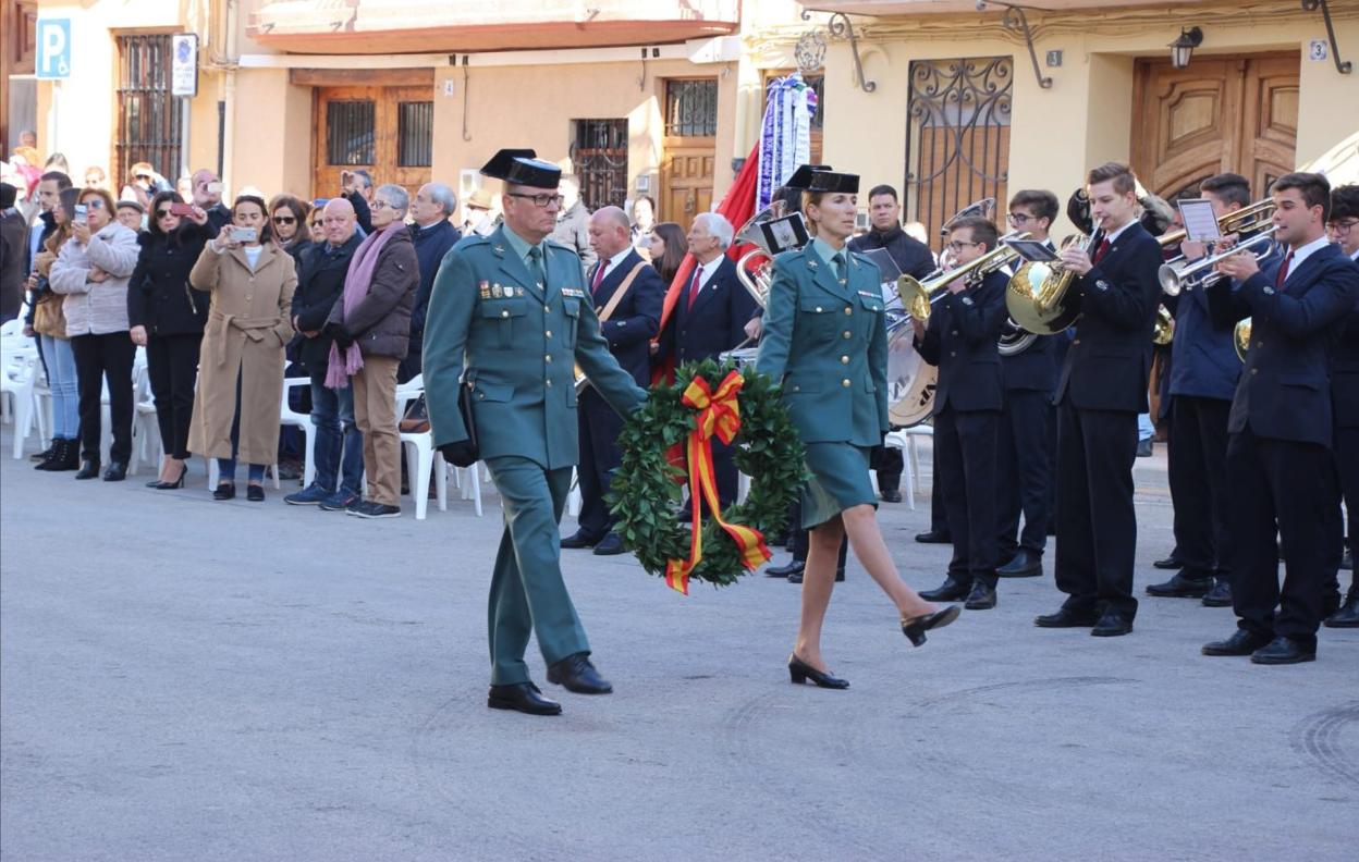 Un momento del homenaje póstumo a los dos guardias civiles. 