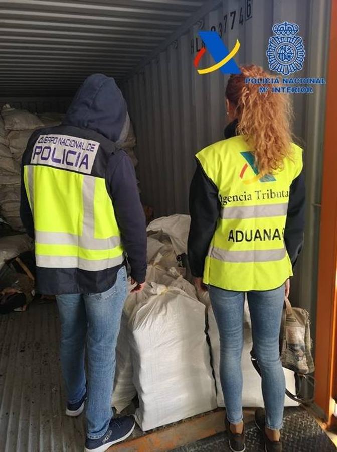 Fotos: Incautan 426 kilos de cocaína en el Puerto de Valencia