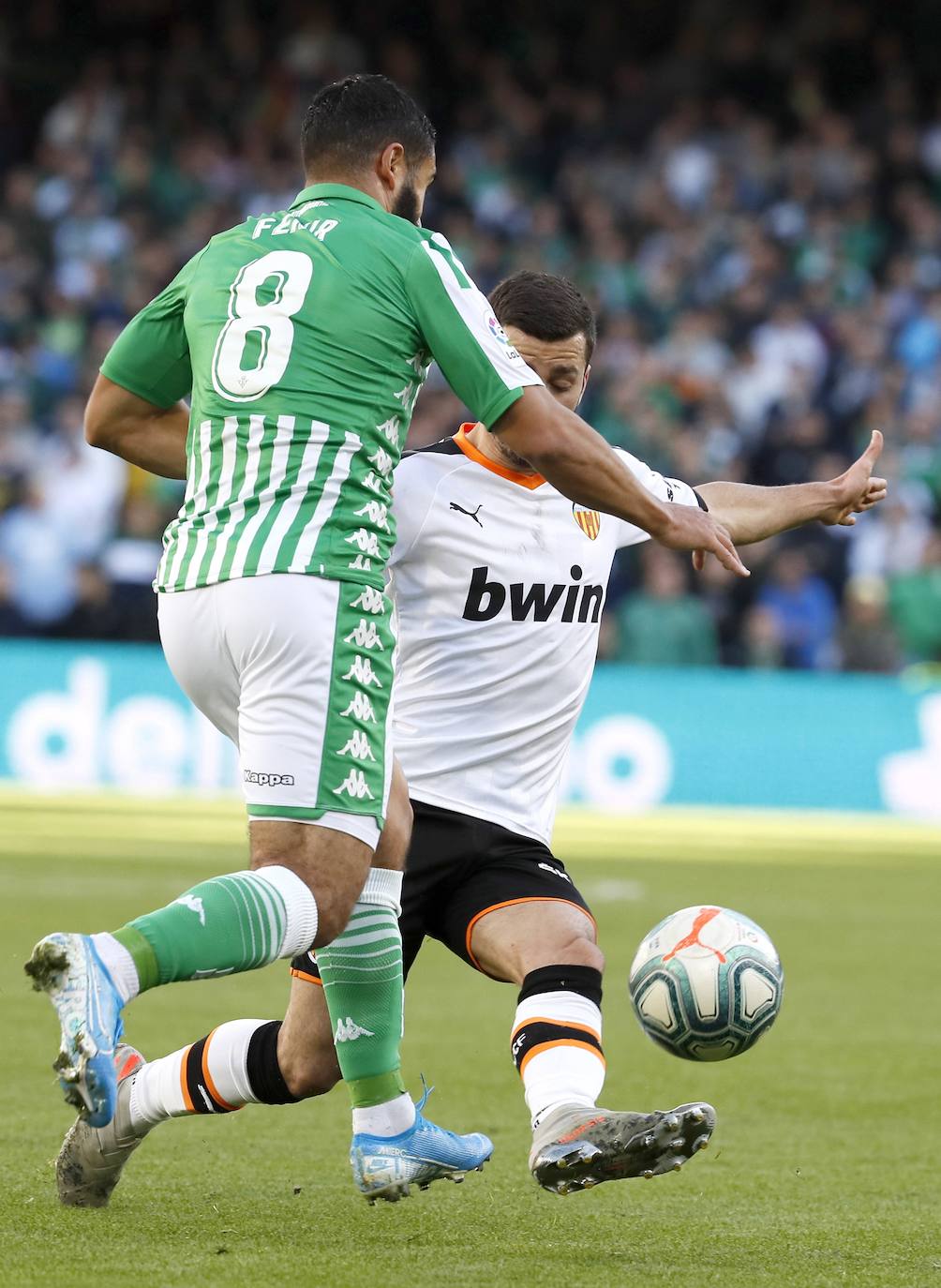 El conjunto blanquinegro se deja remontar un encuentro en el que Maxi Gómez abrió la lata y dos exvalencianistas hicieron los goles del Betis