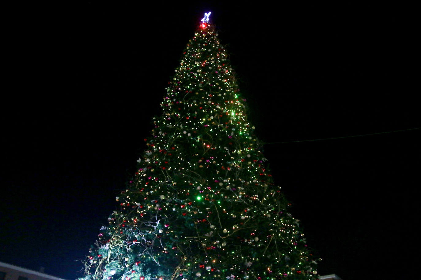 Torrejón de Ardoz (Madrid), capital europea de la Navidad, inaugura el encendido navideño con un espectáculo de luz único en toda España