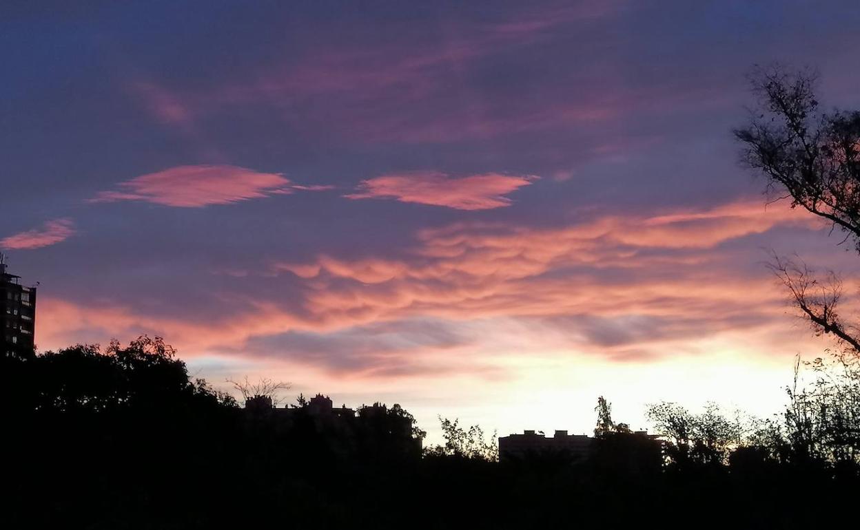 Asía se veía el cielo desde el Puente de San José en Valencia.