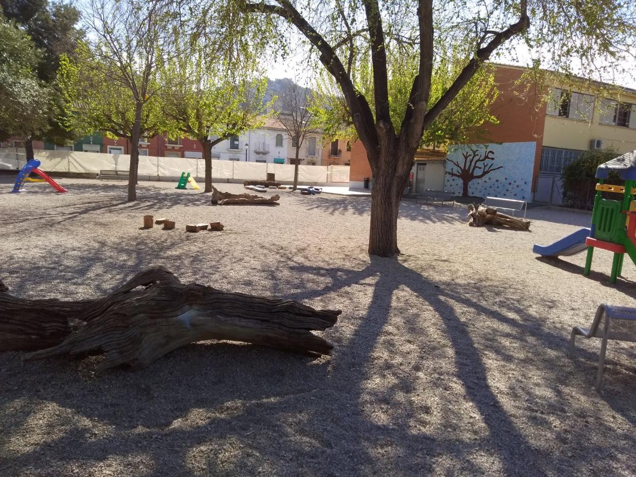 Lugar donde iría ubicado el nuevo centro de salud, junto al CI Teresa Coloma. 