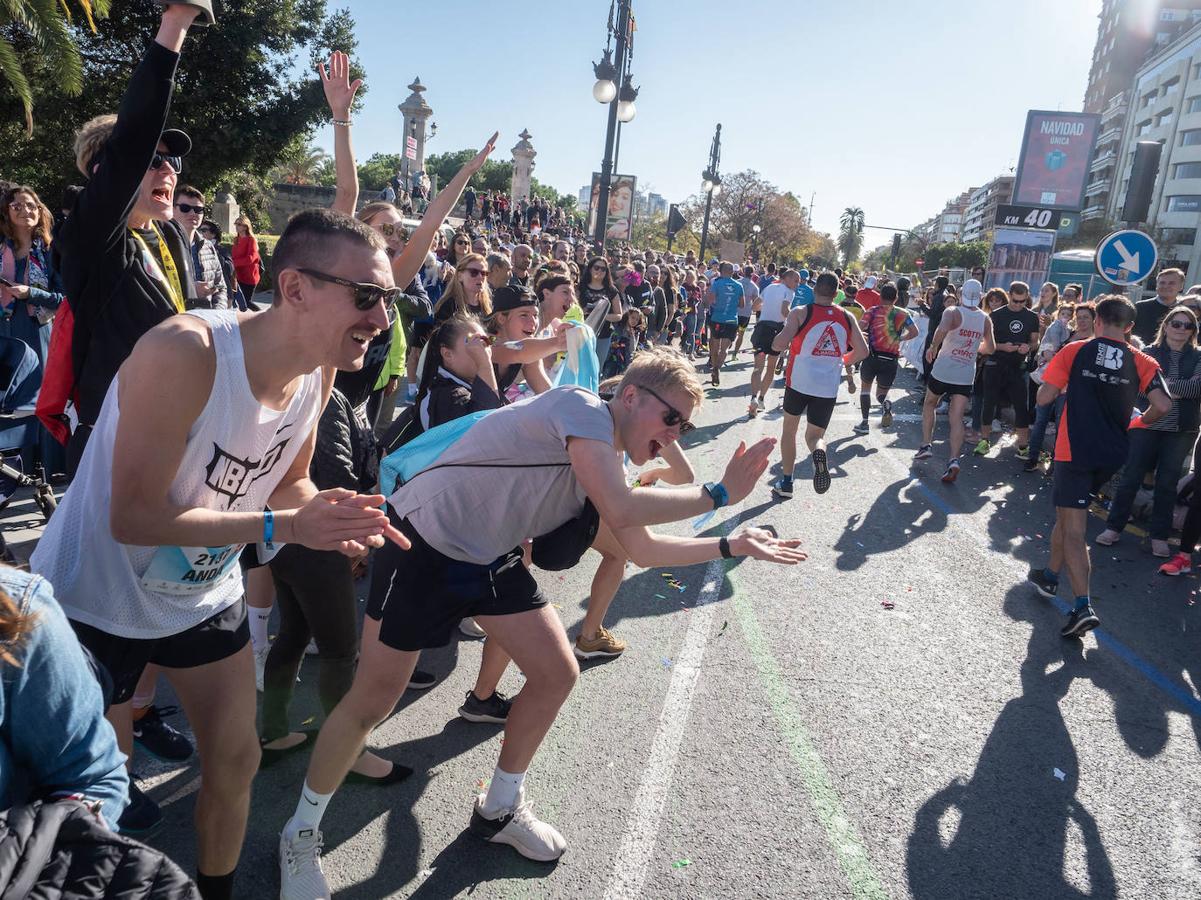 Fotos: Fotos del ambiente el Maratón de Valencia: la ciudad llenó las calles