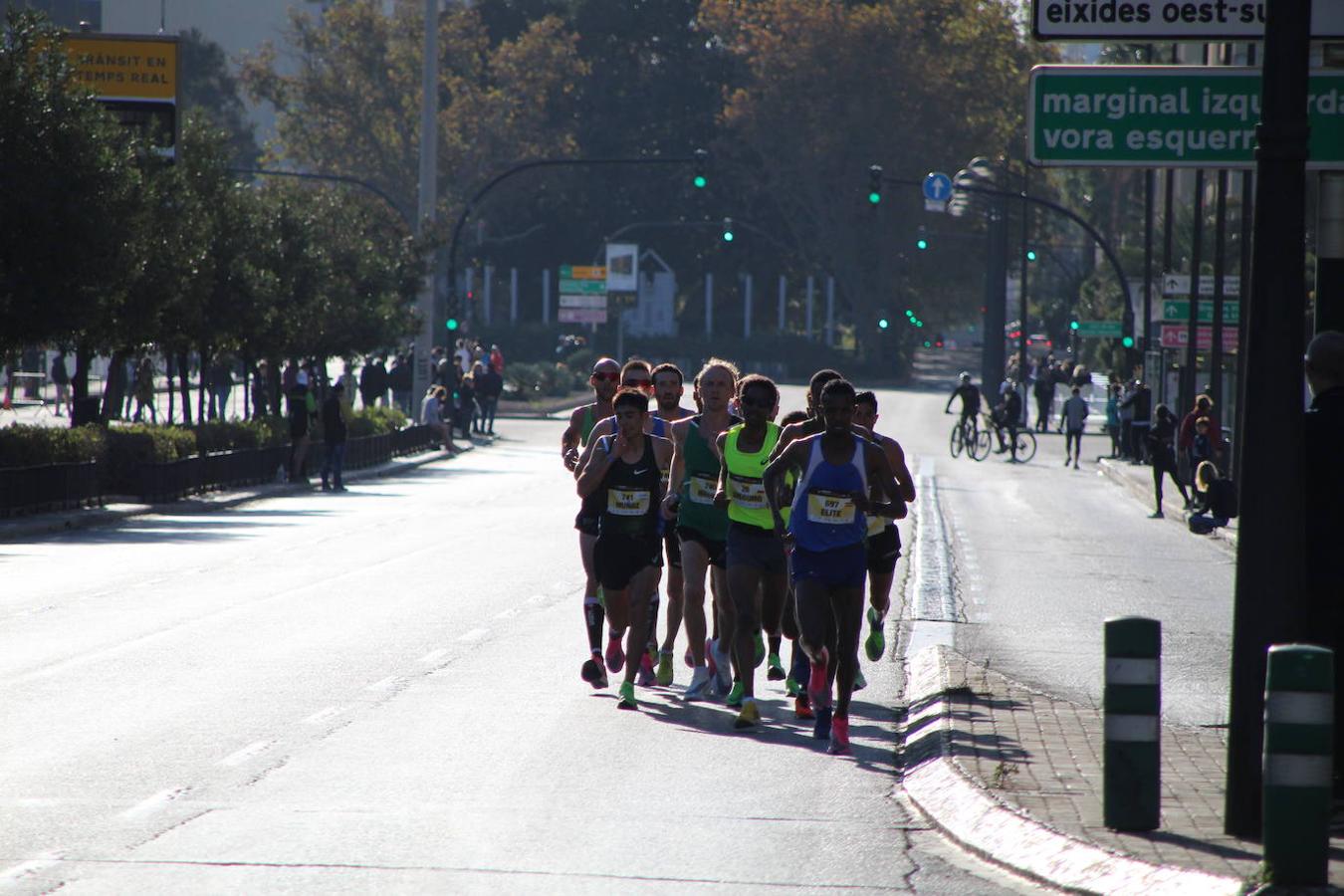 Fotos: Búscate en el paso por el muro del Maratón