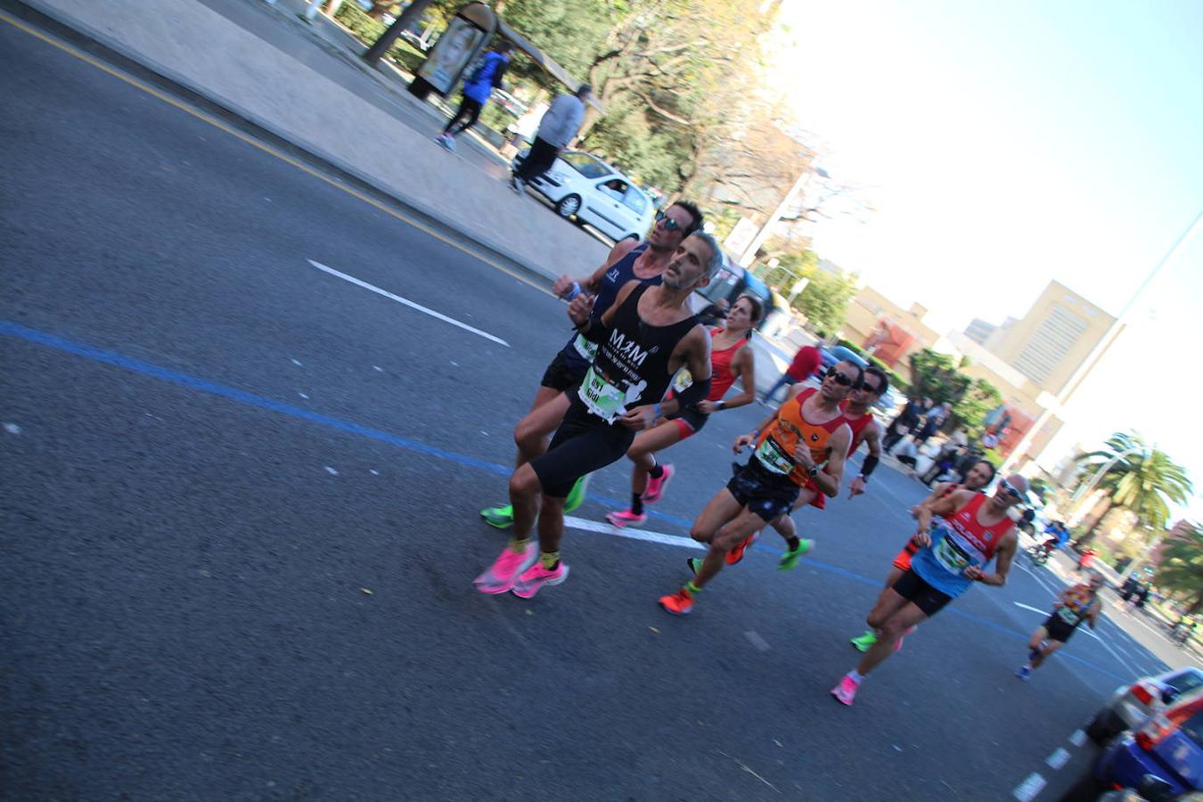 Fotos: Búscate en el paso por el muro del Maratón