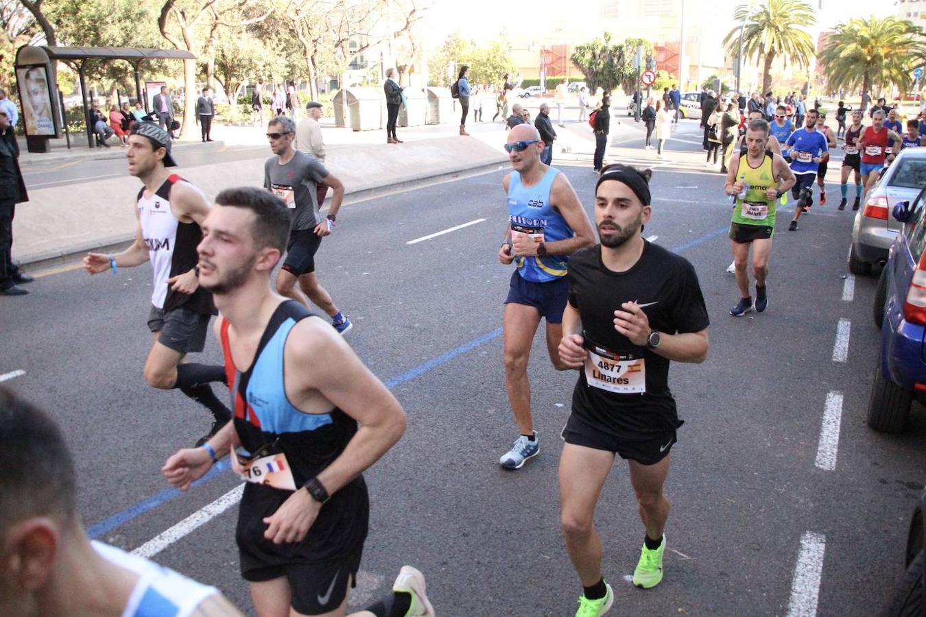 Fotos: Búscate en el paso por el muro del Maratón