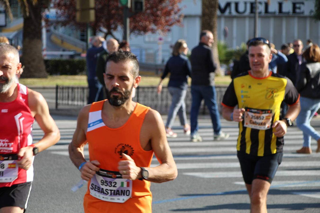 Fotos: Búscate en el paso por el muro del Maratón