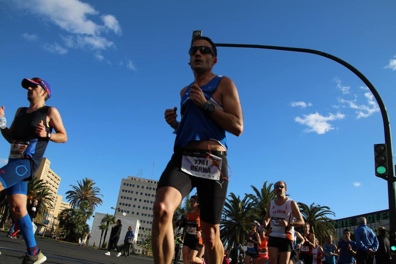 Fotos: Búscate en el paso por el muro del Maratón