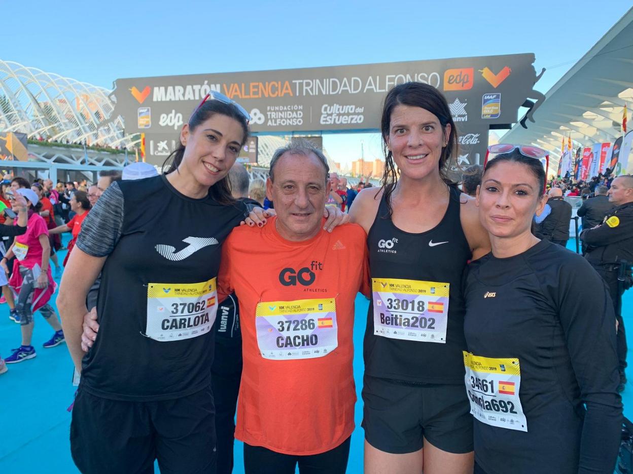 Carlota Castrejana, Fermín Cacho, Ruth Beitia y Concha Montaner, tras completar la 10K. 