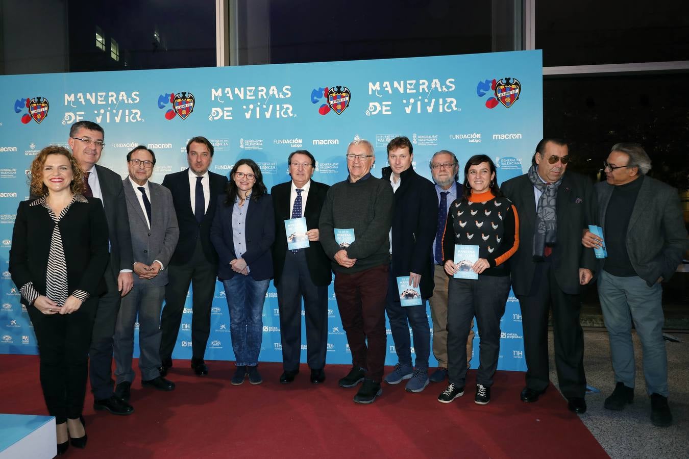 La Fundación del Levante UD ha presentado el documental 'Maneras de vivir', que narra las historias de diez deportistas vinculados al conjunto azulgrana con discapacidad.