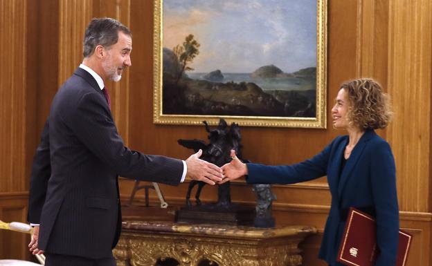 Felipe VI recibe a Batet en Zarzuela esta mañana. 