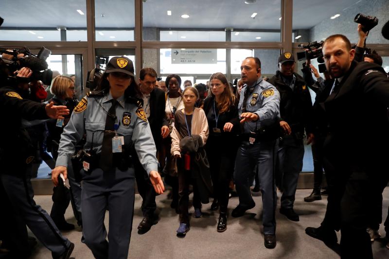 Fotos: Greta Thunberg se une a la sentada por la inacción contra la emergencia climática