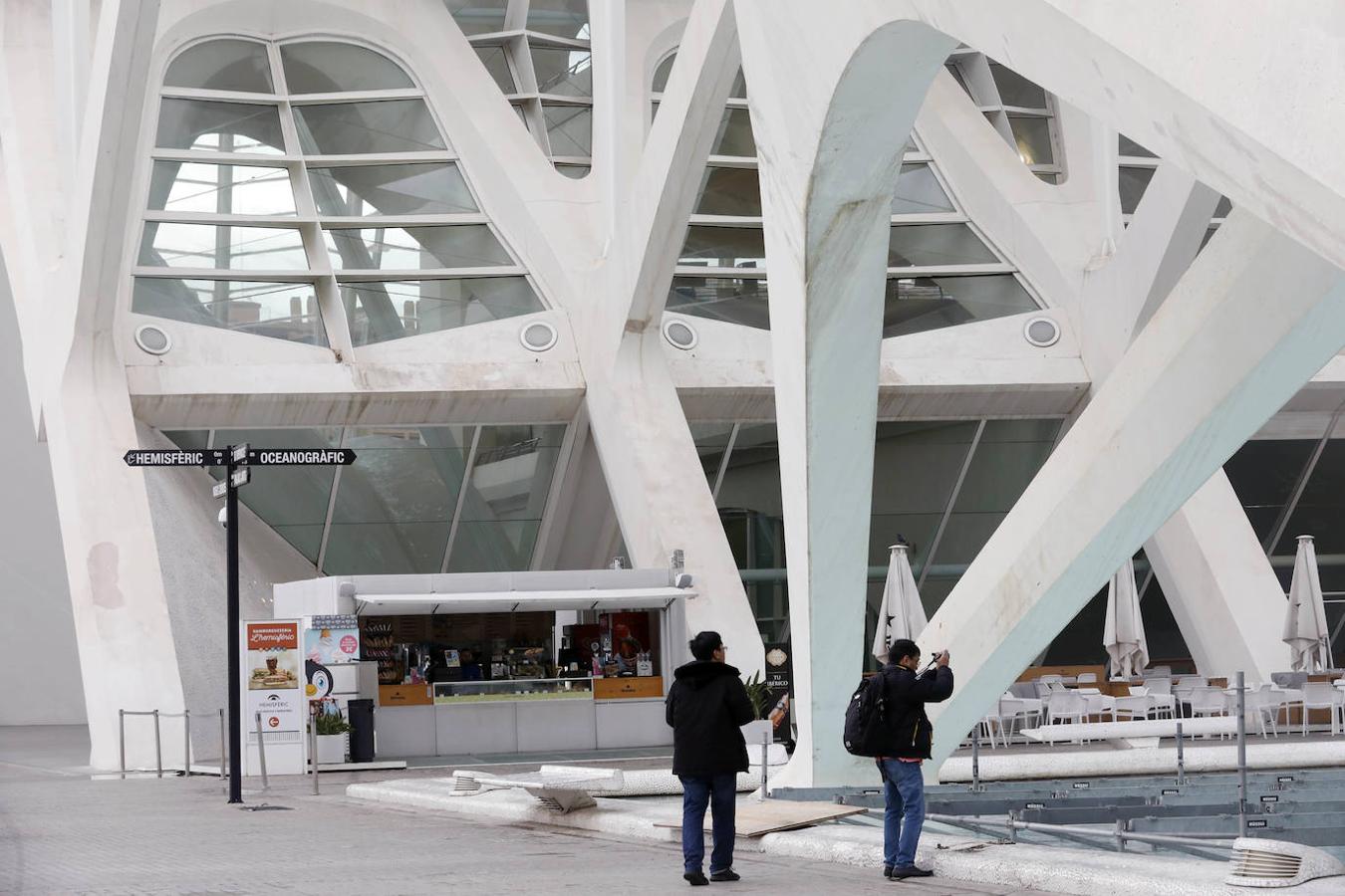 Fotos: Suciedad y falta de pintura afean la Ciudad de las Ciencias