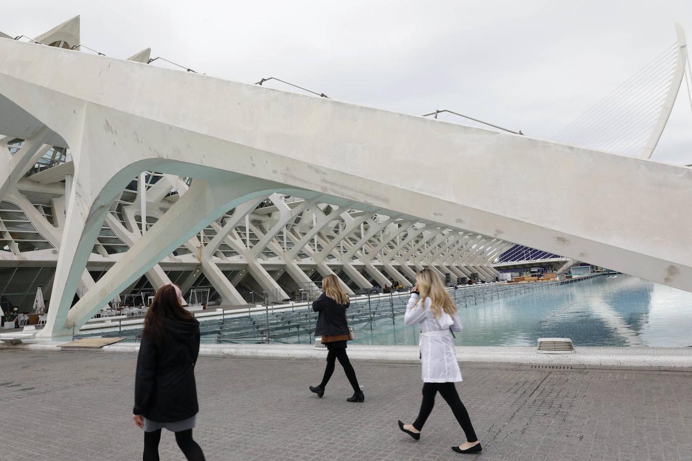 Fotos: Suciedad y falta de pintura afean la Ciudad de las Ciencias