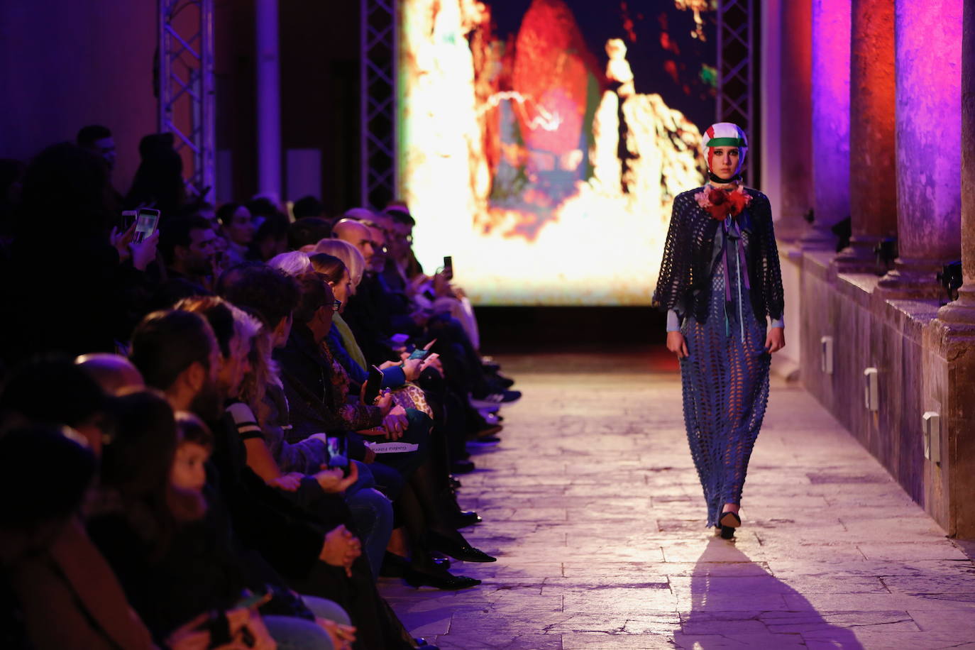 El edificio histórico acoge una muestra de destacados diseñadores valencianos como Alejandro Resta, Andra Cora, Belén Fernández, Cubero Quesada, Daluna, Dominnico, Estudio Savage, Eugenio Loarce, Francis Montesinos, Greta by Claudia B., Gurillo, Higinio Mateu, Hortensia Maeso, Hupit, Jaime Piquer, Juan Vidal, Miguel Vizcaíno, Olimpia Sanchis, Pablo Erroz, Paco Roca, Roberto Diz, Serrano Atelier, Siglo Cero, Ulises Mérida, Visori e Yvan Andreu. 