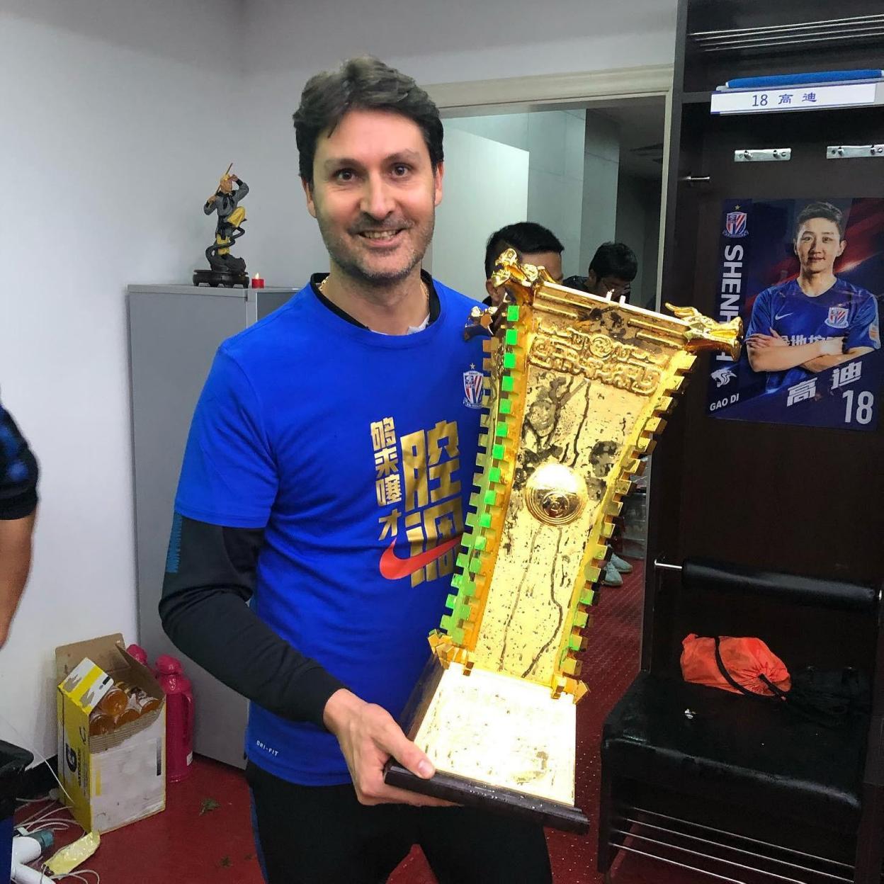 Joaquín Mas regresa a casa tras conquistar la Copa en China