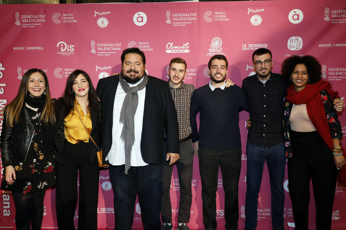 Gener resultó este jueves la banda triunfadora en la segunda edición de los premios Carles Santos de la Música Valenciana. Se alzó con los galardones al mejor diseño, mejor disco de pop y mejor disco por 'Cante el cos elèctric'. El Diluvi y Spanish Brass cosecharon dos premios cada uno. La gala de entrega de los galardones se celebró en el Teatro Principal de Valencia. 