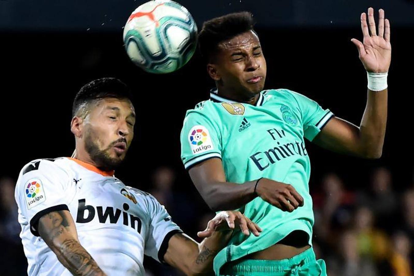 Fotos: Las mejores imágenes del Valencia-Real Madrid