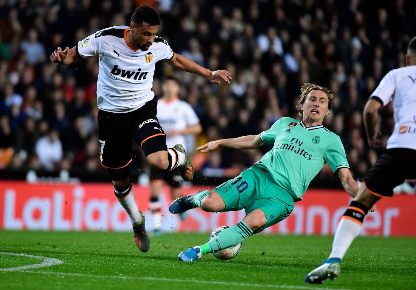 Fotos: Fotos del partido entre el Valencia CF y el Real Madrid