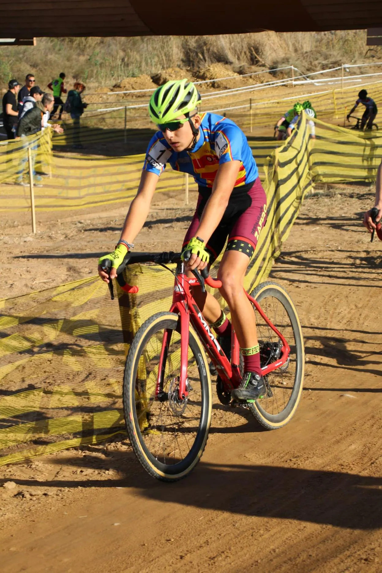 El ciclista de La Font Iván Gomar sube al podio en Valencia en la Copa de  España de ciclocross | Las Provincias