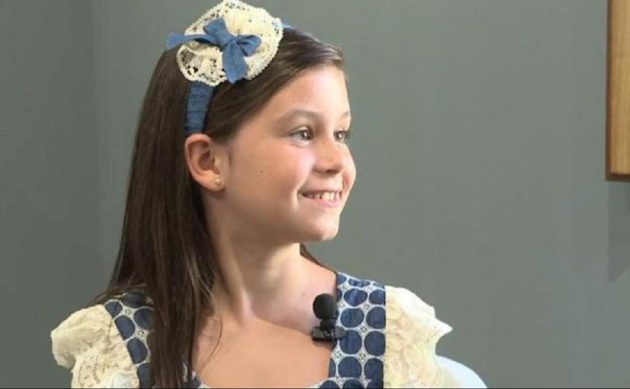 Marta Estornell, durante una entrevista como aspirante a fallera mayor infantil de Valencia 2018.