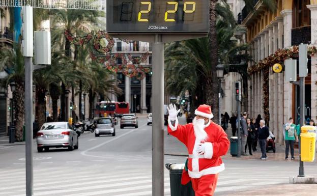 Valencia vive su noche más cálida desde 1995: casi 18º de mínima de madrugada