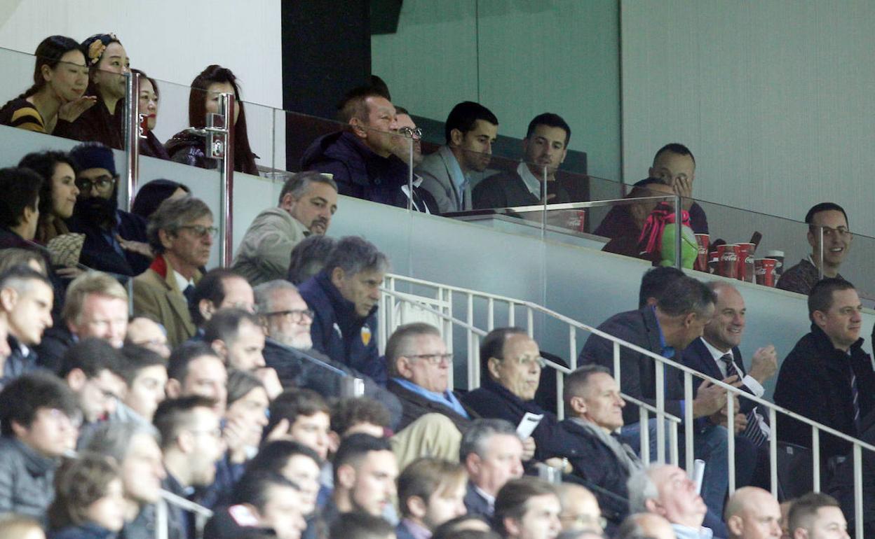 Todos pendientes de Lim