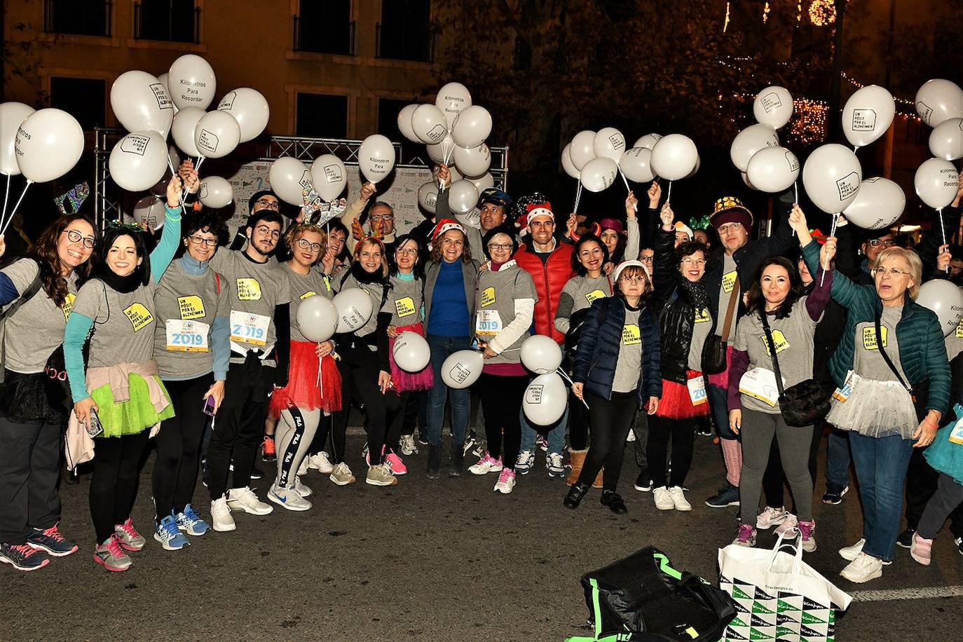 Corredores populares han despedido este lunes 30 el año 2019 con la carrera de San Silvestre de Valencia.