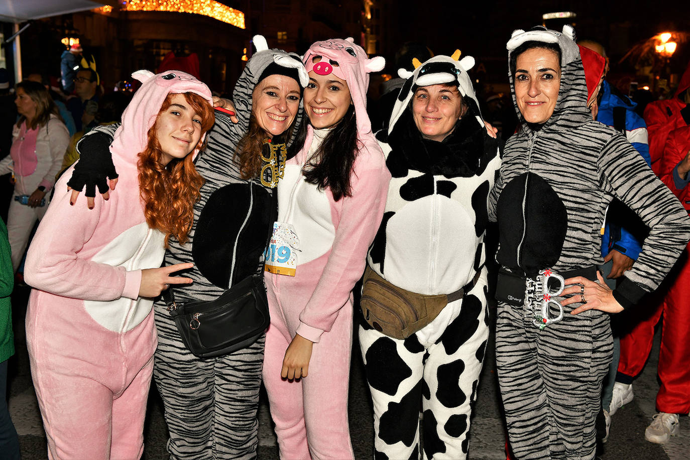 Corredores populares han despedido este lunes 30 el año 2019 con la carrera de San Silvestre de Valencia.