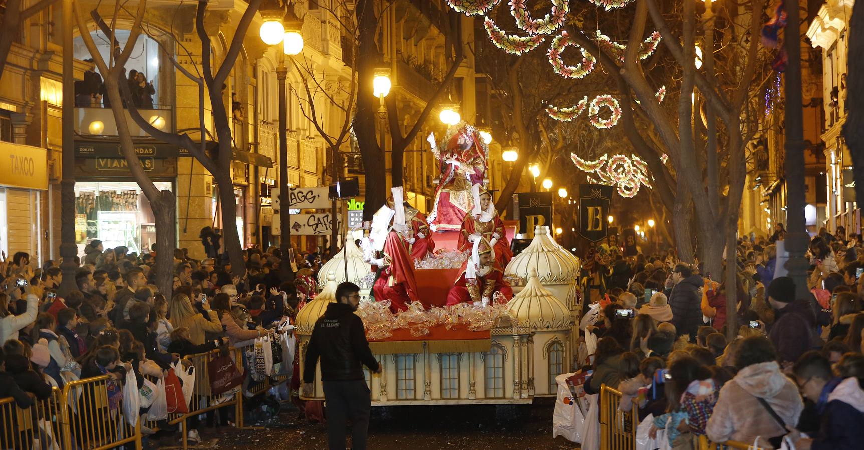 Cabalgata de los Reyes Magos en Valencia.