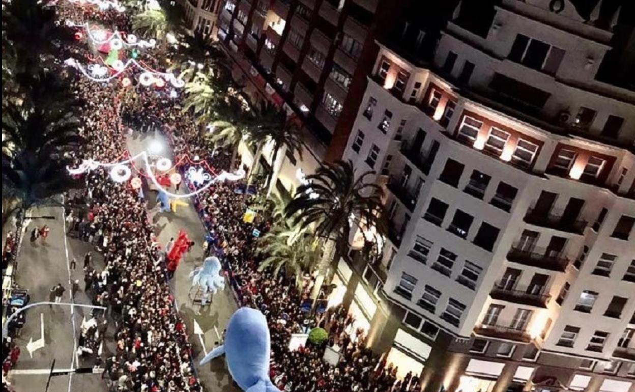 Cabalgata de Reyes Magos en la ciudad de Alicante.