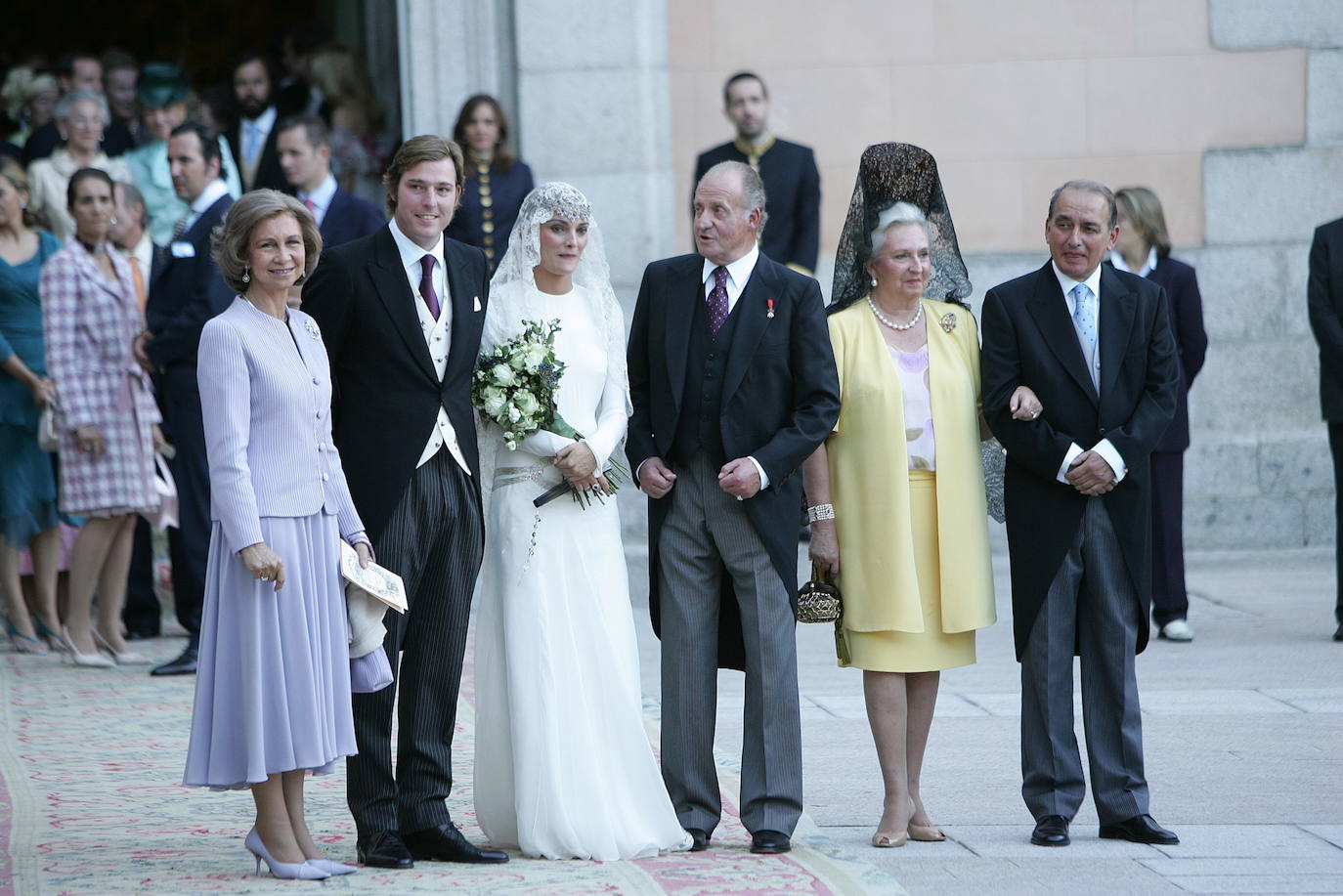 Como miembro de la Familia Real, la infanta Pilar de Borbón ha sido testigo de muchos de los acontecimientos sociales de la historia del país y como presidenta de la Federación Ecuestre Internacional y miembro del Consejo de Honor del Comité Olímpico Español ha tomado parte en muchos de los hitos de los deportistas españoles. Estos cargos la llevaron a ser jurado de los premios Príncipe de Asturias de los Deportes.