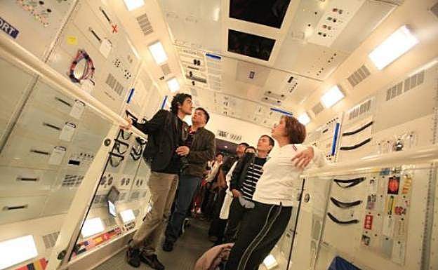 Una de las actividades preparadas es 'Simulador Espacial'.