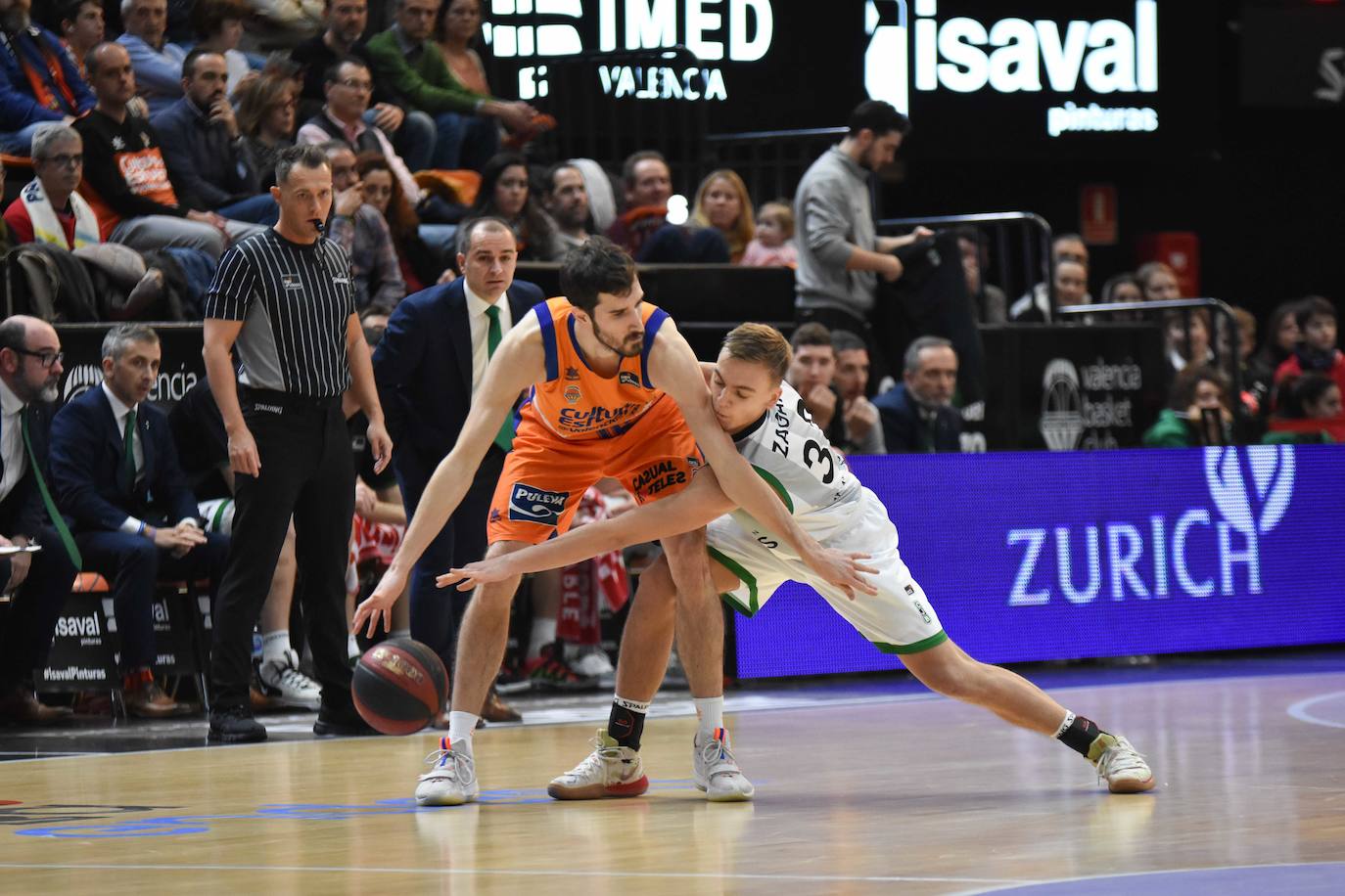 El equipo de Ponsarnau se ha enfrentado este domingo al Joventus en La Fonteta, en la que ha sido la última jornada de la primera vuelta en la fase regular de la Liga Endesa.