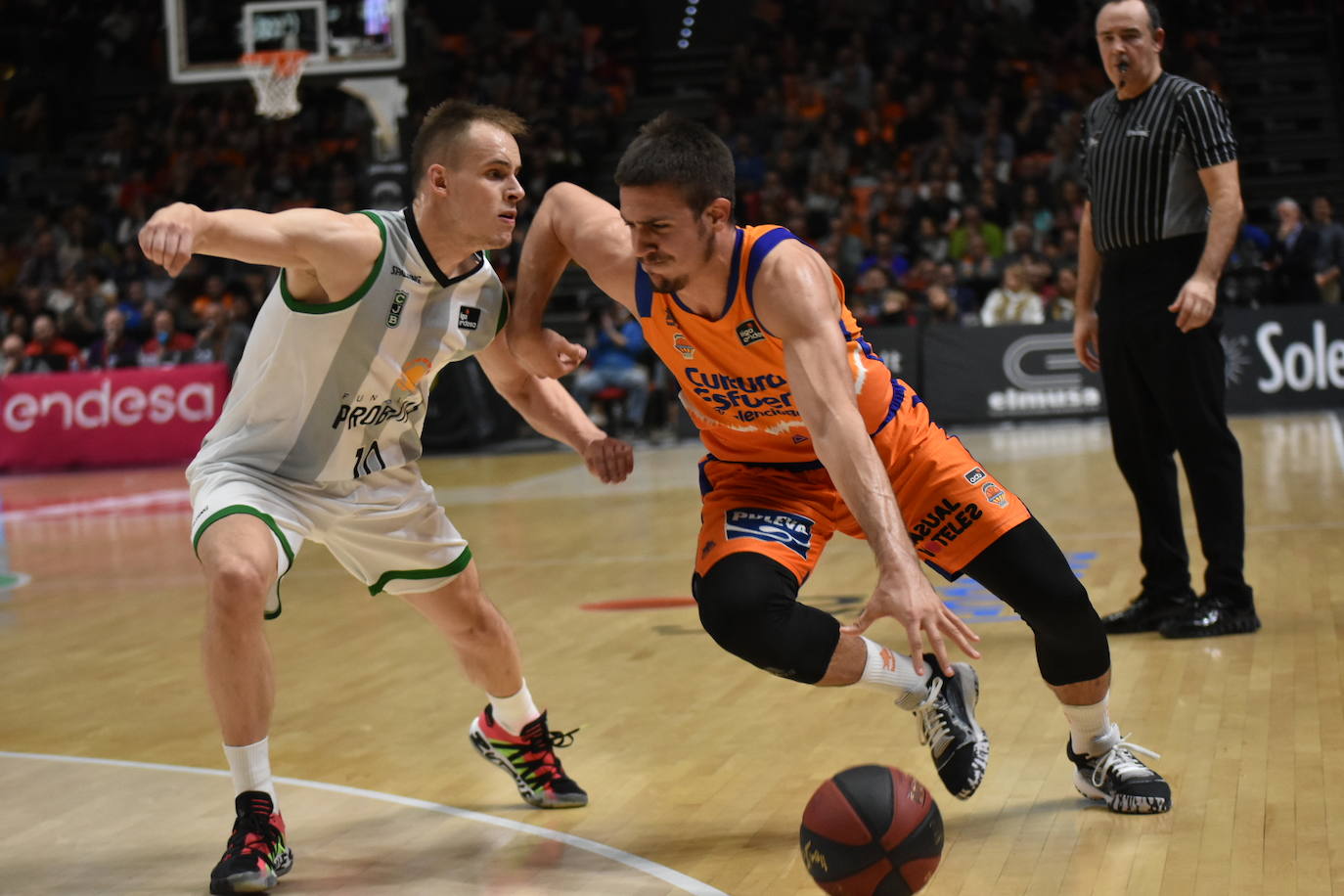 Fotos: El Valencia Basket-Joventut, en imágenes