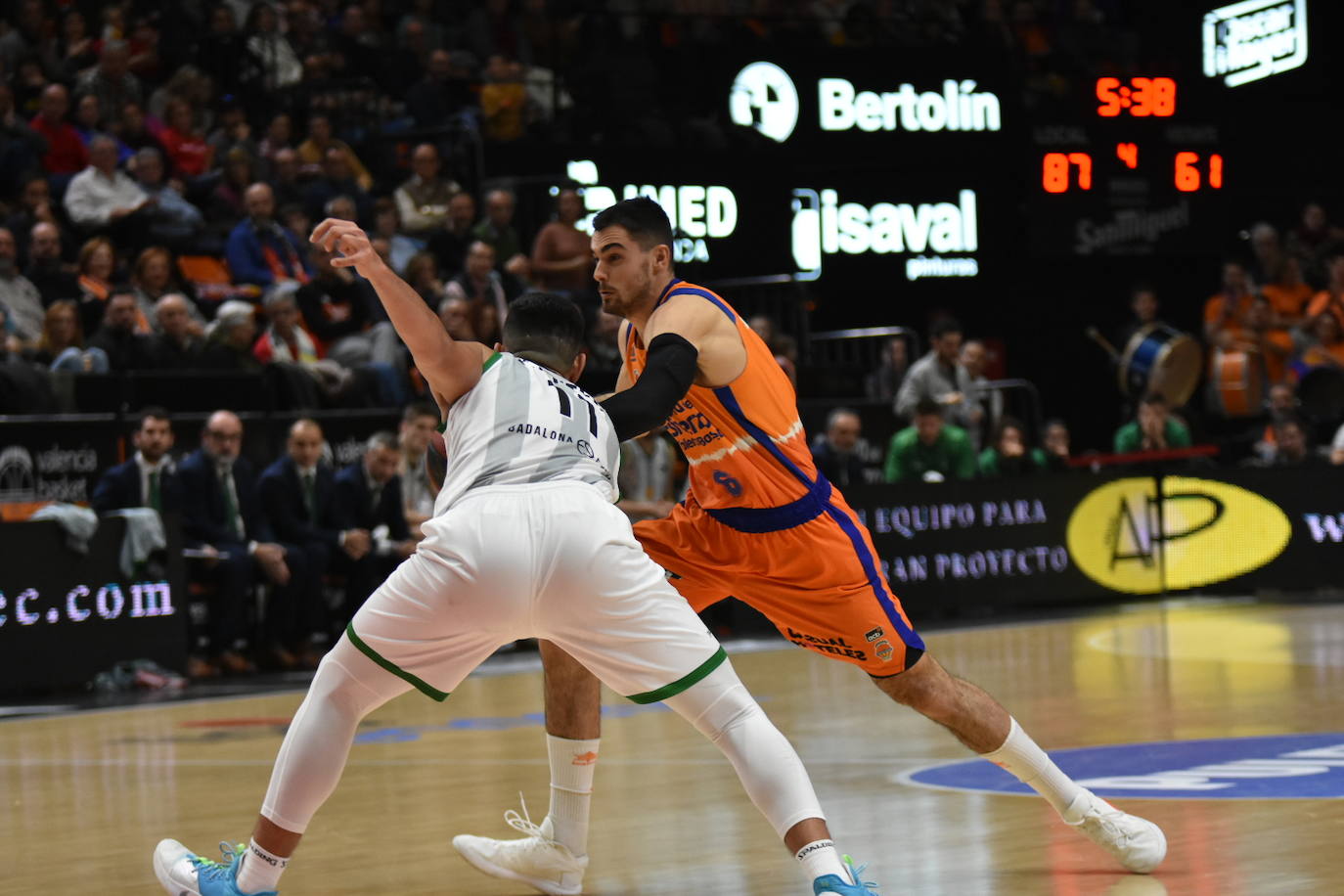 Fotos: El Valencia Basket-Joventut, en imágenes