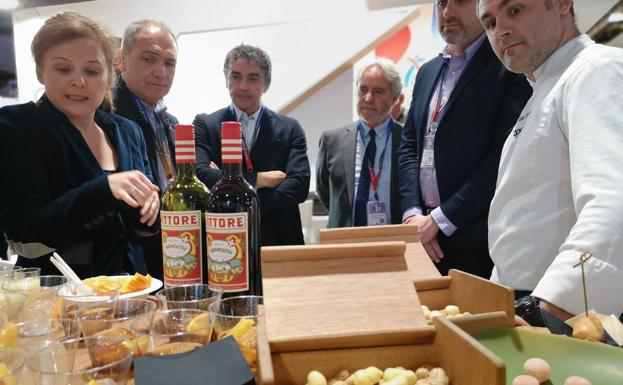 Imagen principal - Madrid Fusion | La Comunitat Valenciana exhibe en Madrid Fusión su tradicional &#039;esmorçaret&#039;